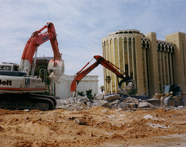Bodine Mfg. Heavy Duty Demolition Grapples, Concrete Demolition